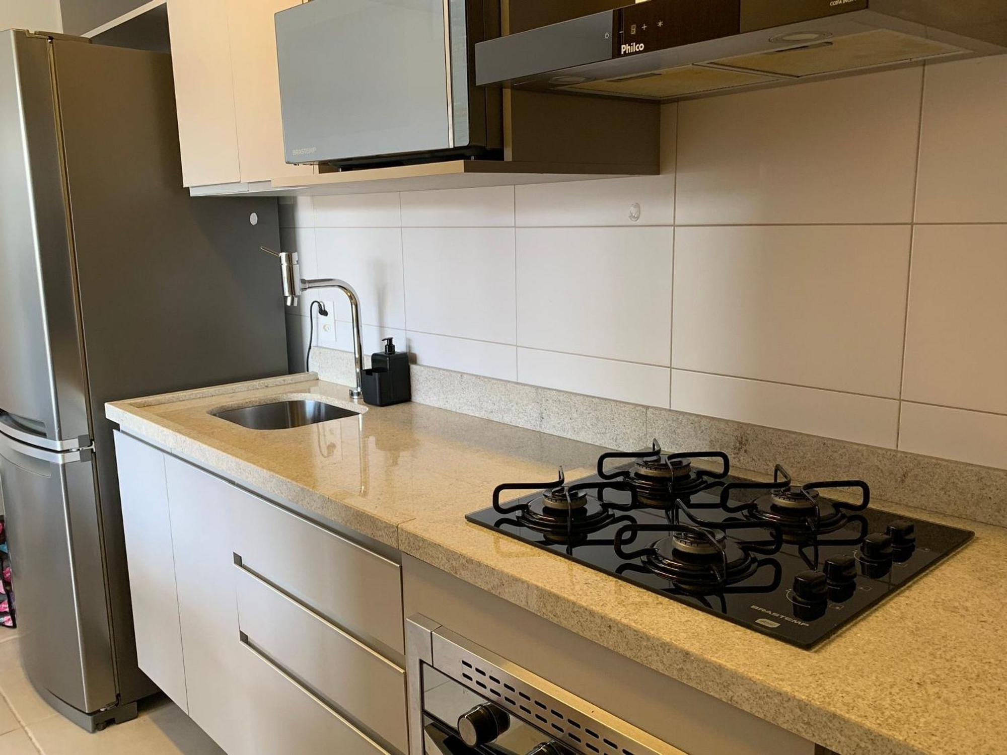 Yellow - 802 Apartment *